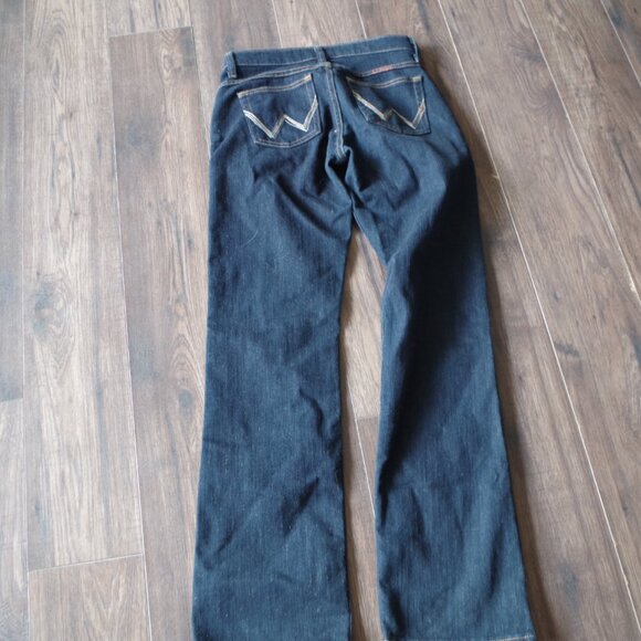 New Dark Blue Wrangler Women's Jean - Picture 2 of 7